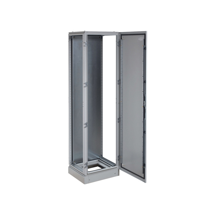 Samostojeći metalni ormar sa postoljem i montažnom pločom, dimenzija 2100x600x500mm